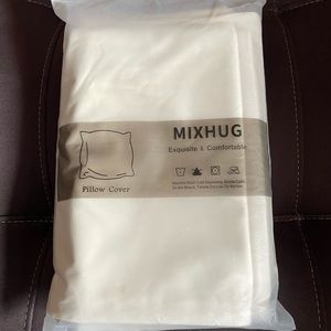 Set of 2 cozy cream pillow covers 18x18